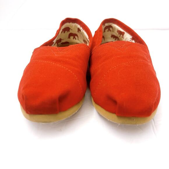 Toms Red Classic Canvas Shoes Womens Size 7.5 Slide On Flat Slippers Casual Wear - Picture 2 of 8